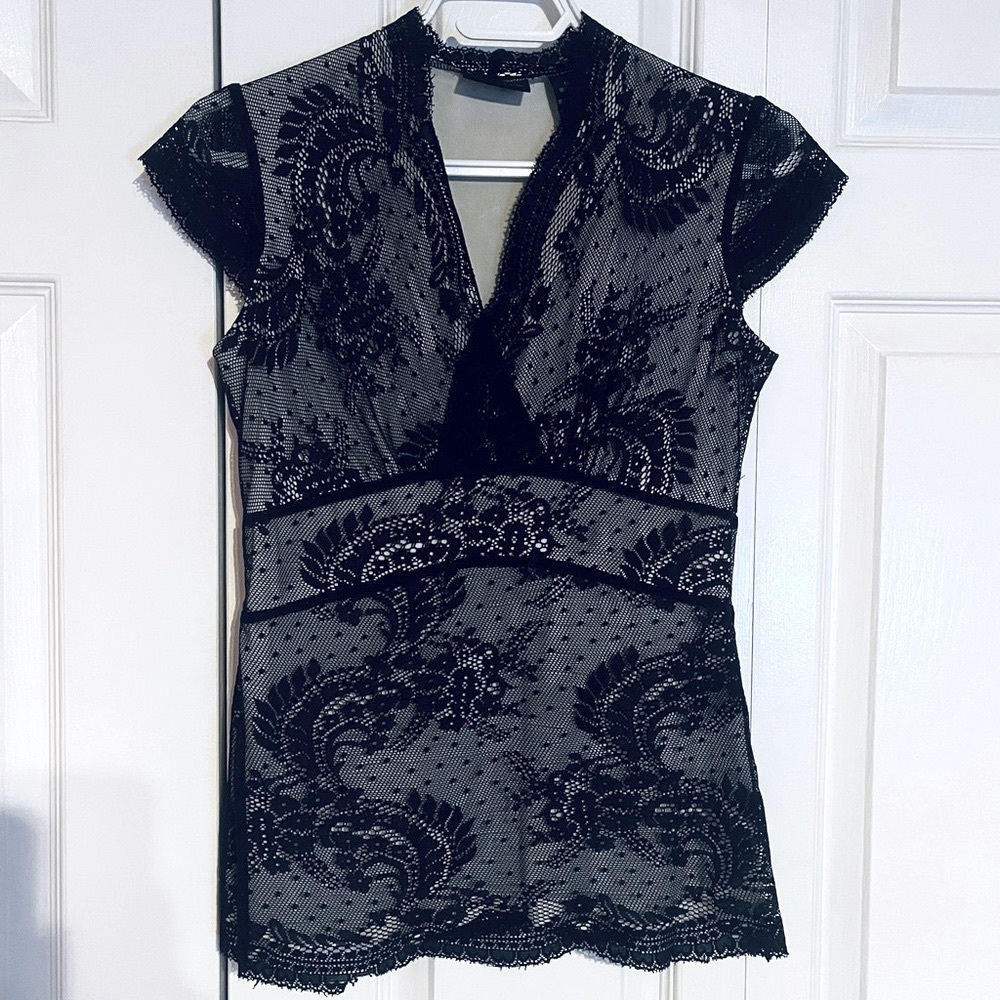 New York & Company lace top, size XS